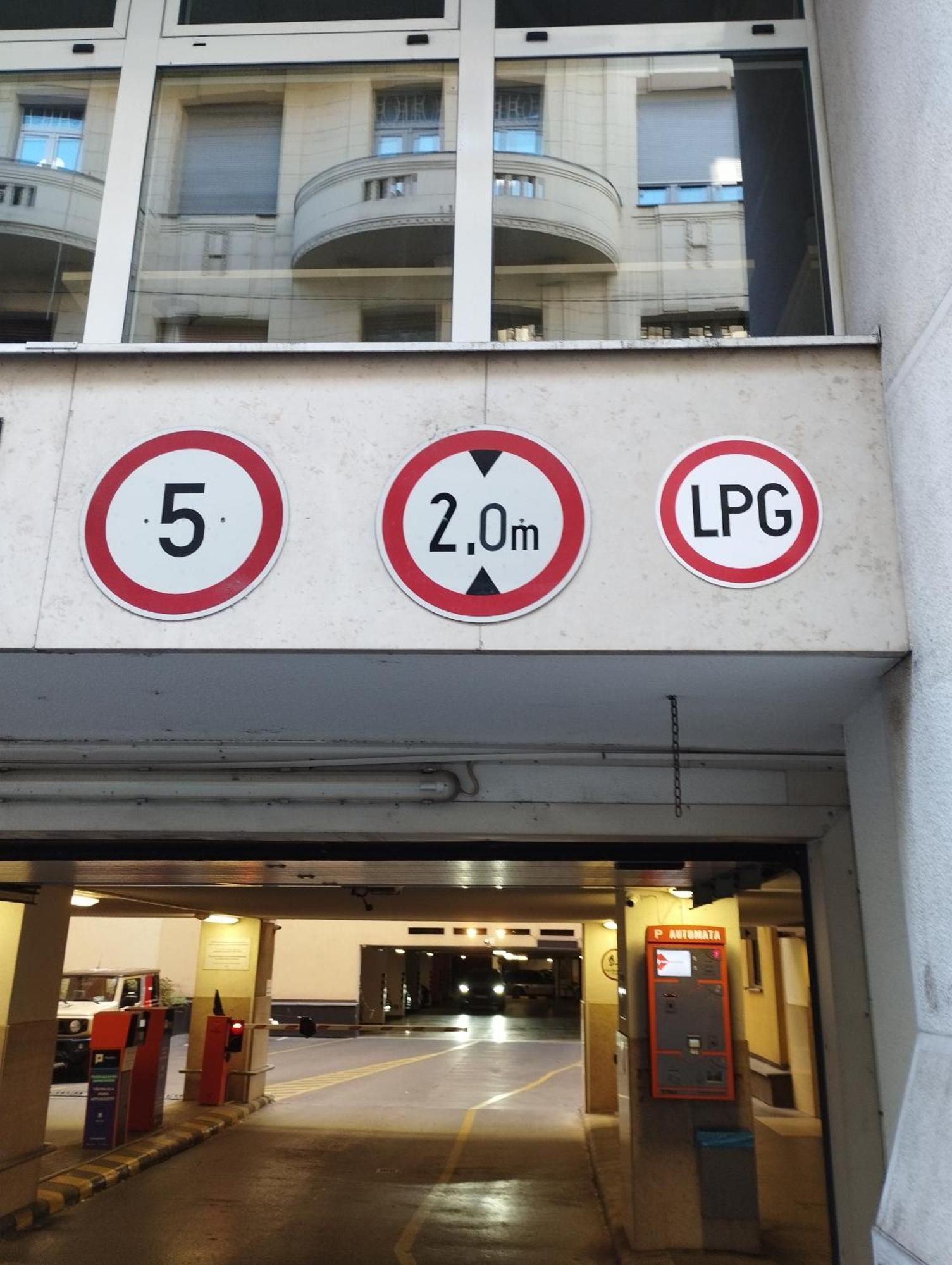 Free Parking Garage! Downtown Apartment Close To New York Cafe Βουδαπέστη Εξωτερικό φωτογραφία